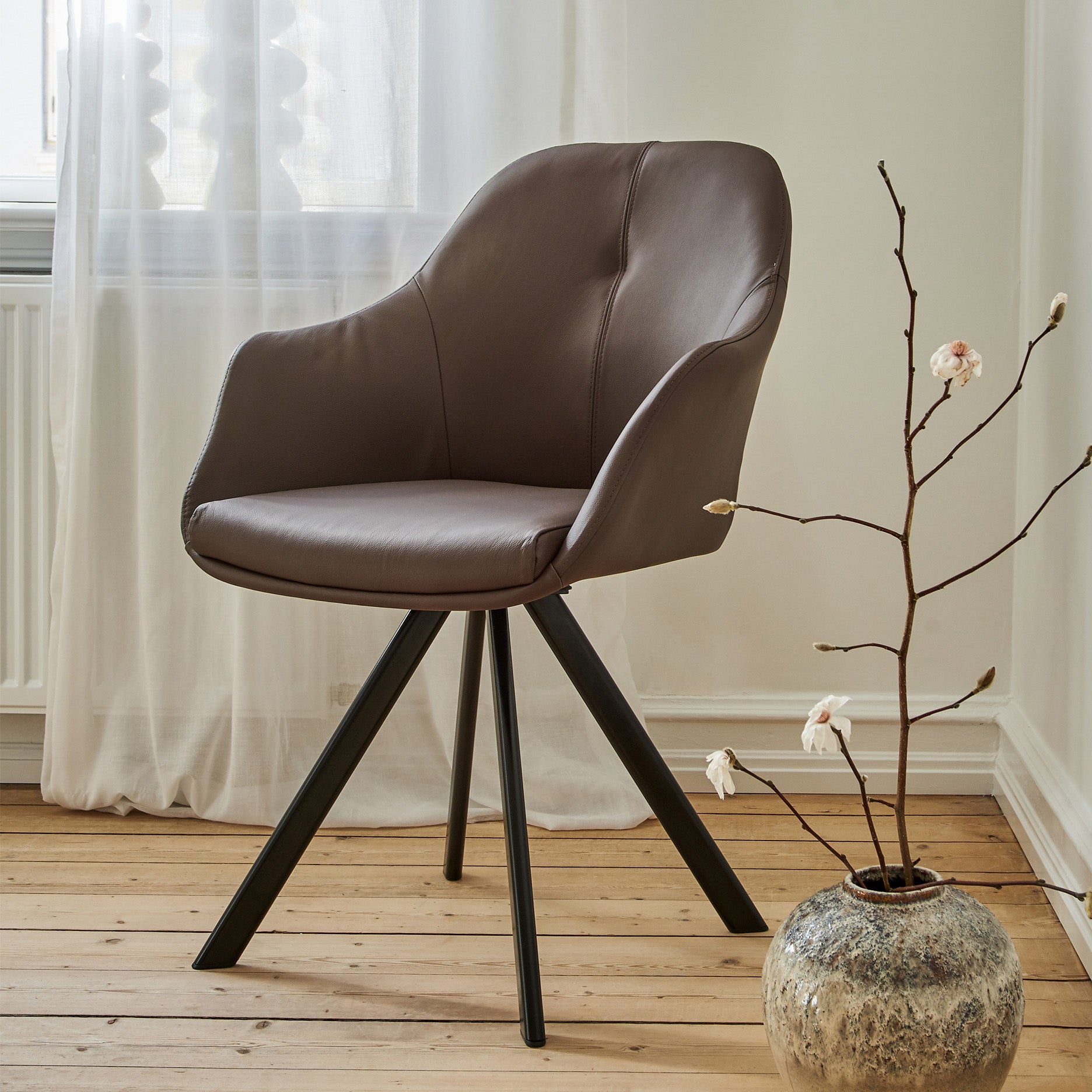 New Age spisebordsstol læder m. drejeben